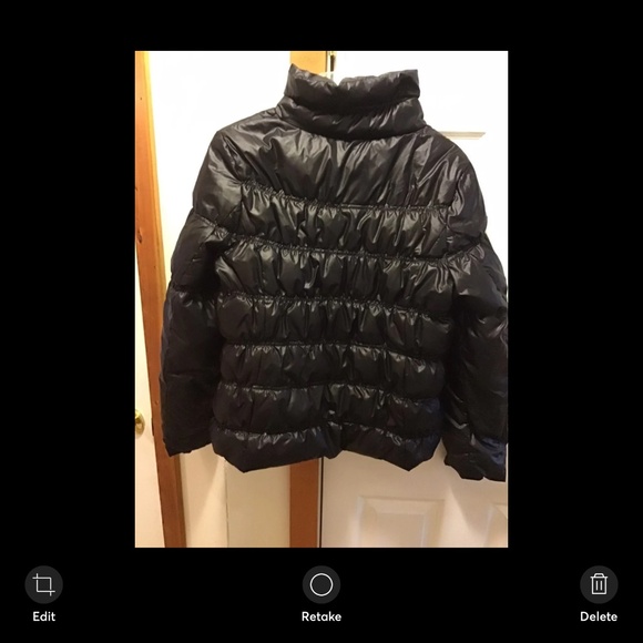 Guess puffer jacket - Picture 2 of 3